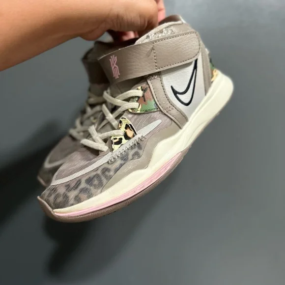 Nike girls high top sneakers - Picture 4 of 4